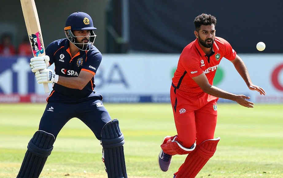 এডেন পার্কের ছোট সীমানা আর নিউজিল্যান্ডের পুরনো ক্ষত: ভারতের ওয়ানডে প্রস্তুতির আসল খতিয়ান এডেন পার্কের ছোট সীমানা আর নিউজিল্যান্ডের পুরনো ক্ষত: ভারতের ওয়ানডে প্রস্তুতির আসল খতিয়ান