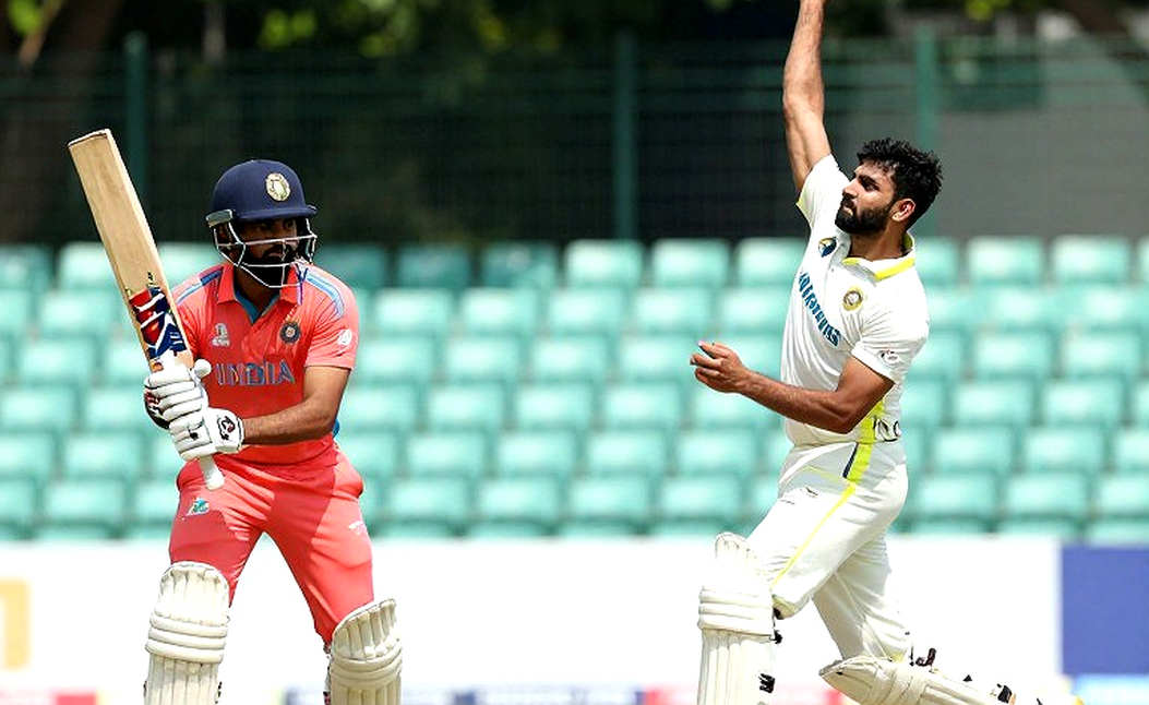 বাংলাদেশ বনাম আফগানিস্তান: নেট রান রেটের হিসাব আর আবুধাবির আলোয় ব্যাটিংয়ের ফাঁদ